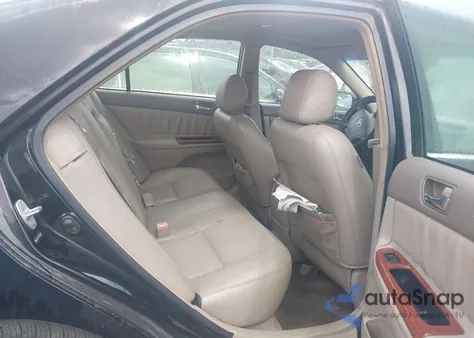 2005 Toyota Camry Xle V6 z USA, uszkodzony, nr VIN 4T1BF30K55U085939